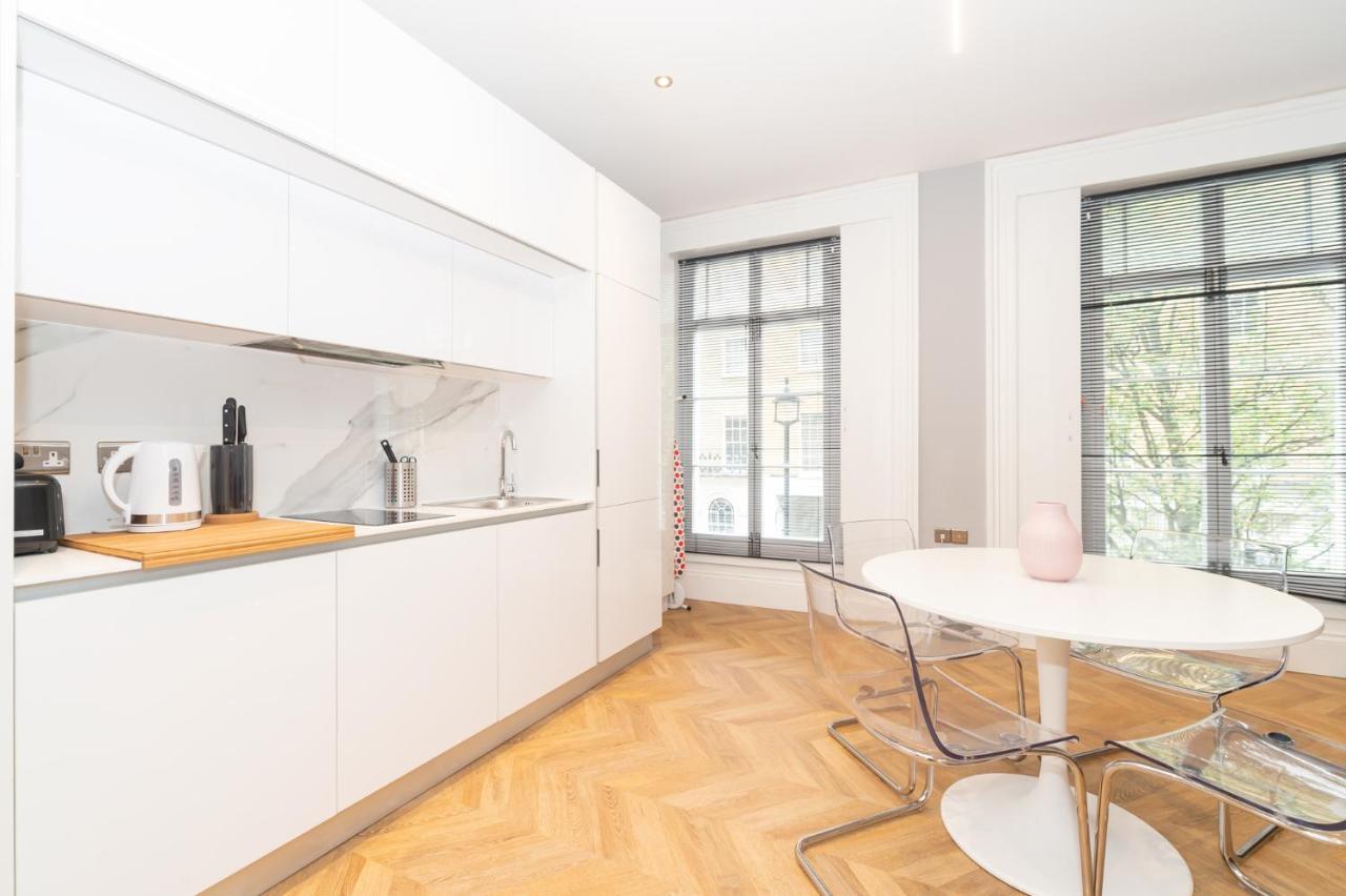 Stunning Hyde Park Apartments London Eksteriør billede