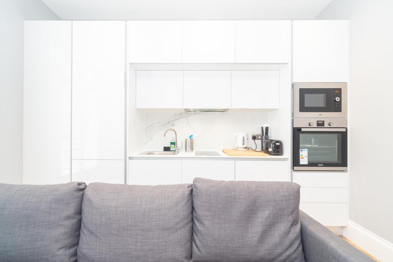 Stunning Hyde Park Apartments London Eksteriør billede